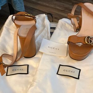 Tan Gucci women shoe size 39 excellent condition only wore 2 x very comfortable